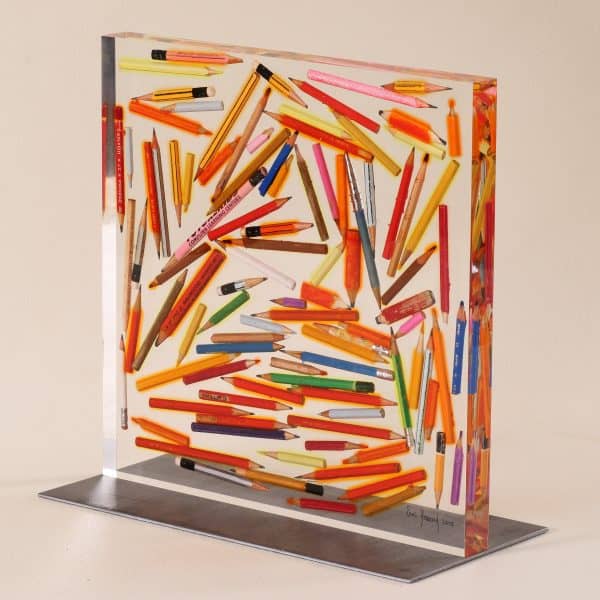 Eric; Bossard; upcycling; surcyclage; sculpture; Inclusion; acrylique; embedment; acrylic; crayon; carré;