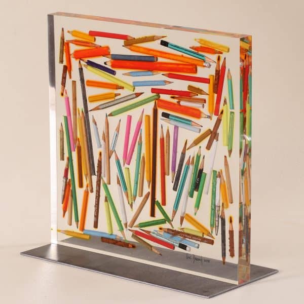 Eric; Bossard; upcycling; surcyclage; sculpture; Inclusion; acrylique; embedment; acrylic; crayon; carré;